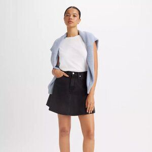 Levi's Mini Flounce Skirt